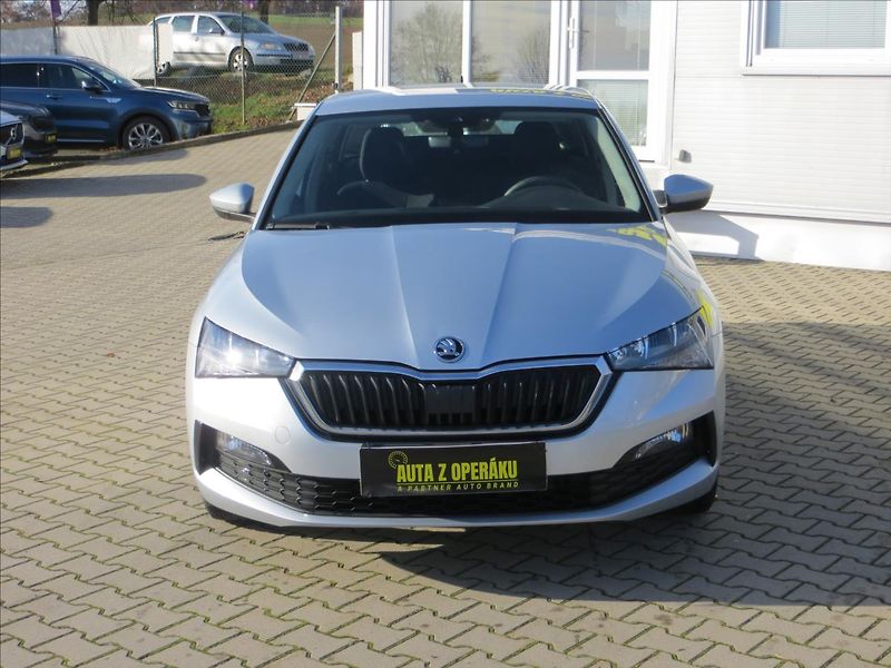 Škoda Scala 1,0 TSI 70kW Ambition ČR - fotka 2 z 21