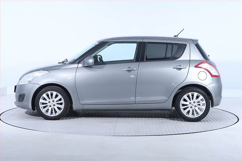 Suzuki Swift (2011) 1.2, Automat, Serv.kniha - fotka 3 z 21