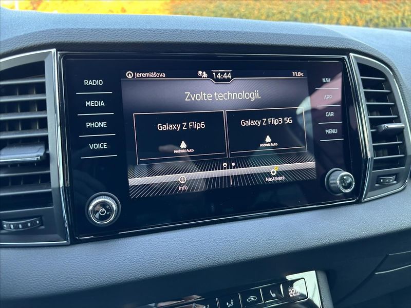 Škoda Karoq 2,0 TDi 110kW Style ADAPTIV - fotka 19 z 45
