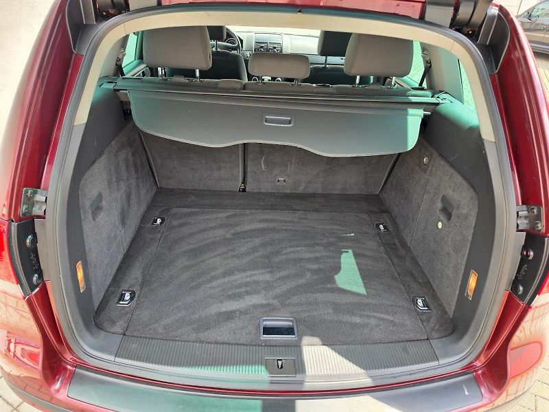 Volkswagen Touareg (2007) 2,5TDI 128KW 4X4 AUTOMAT - fotka 18 z 26