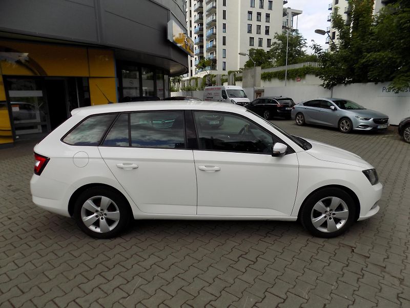 Škoda Fabia (2016) 1.4 TDi  1. majitel - fotka 8 z 12
