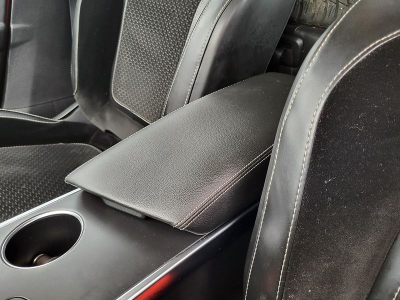 Renault Mégane 1.6 SCe 84kW R.S. LINE *ČR - fotka 31 z 48