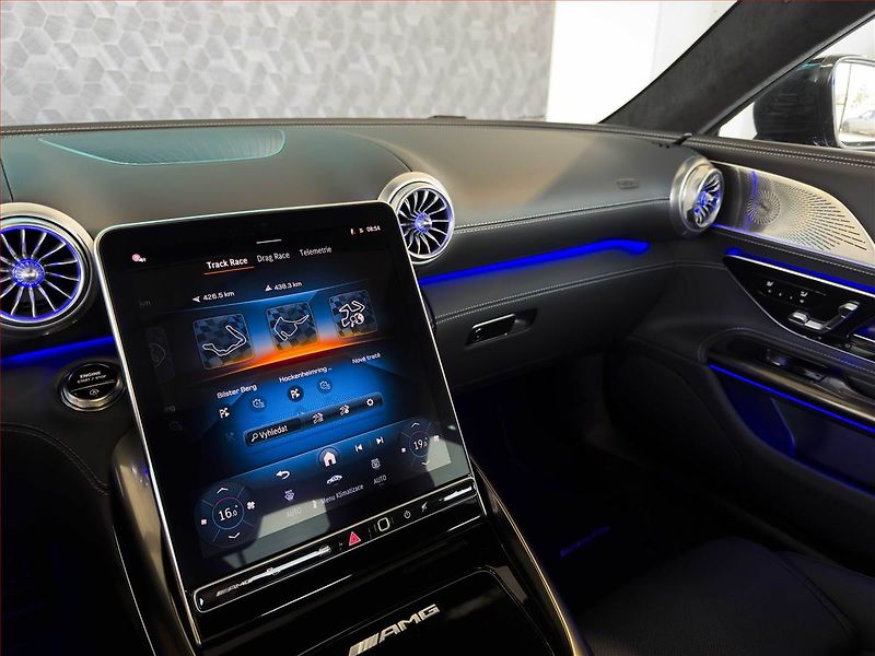 Mercedes-Benz AMG GT (2025) 63 4MATIC+ - fotka 23 z 25
