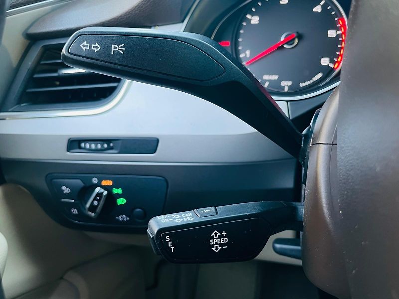 Audi Q7 3.0TDI AUT VÝHŘEV QUATTRO - fotka 48 z 54