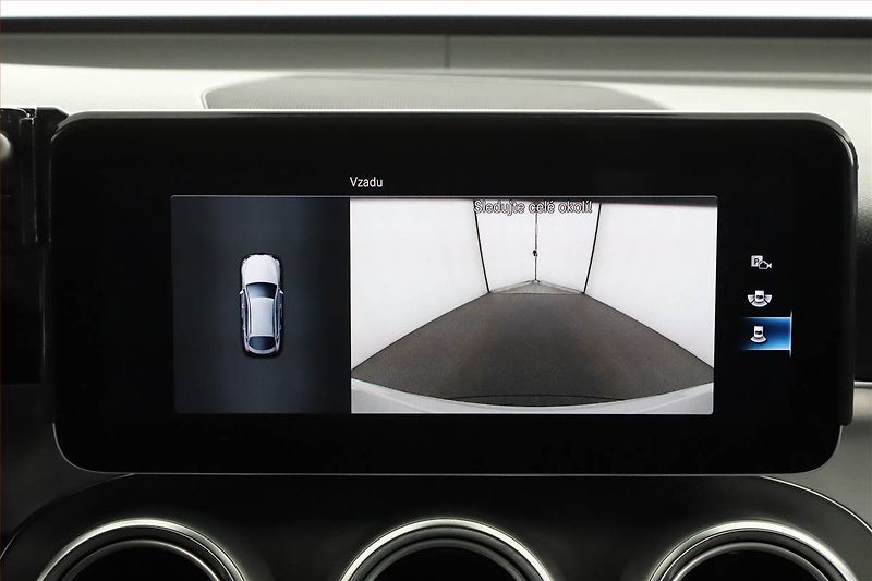 Mercedes-Benz GLC (2019) 200 - fotka 12 z 20