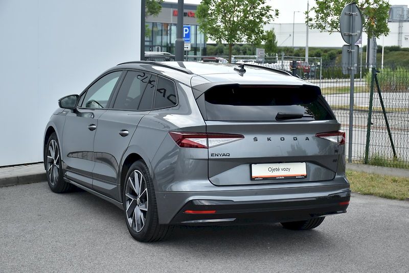 Škoda Enyaq (2022) 80 Sportline 150kW - fotka 8 z 35