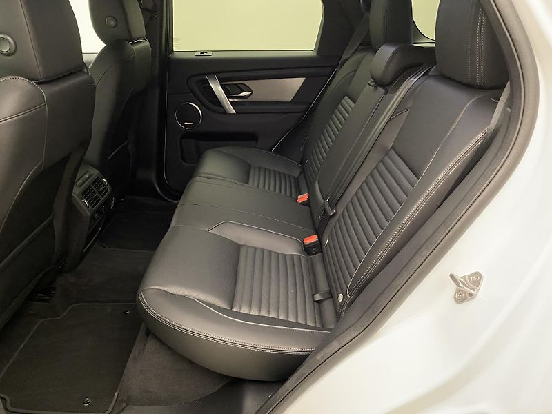 Land Rover Discovery Sport D200 DYNAMIC SE REZERVACE - fotka 5 z 53