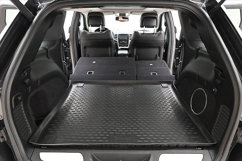 Jeep Grand Cherokee 3,0 CRD 177 kW 4x4 AT Overland - fotka 11 z 33