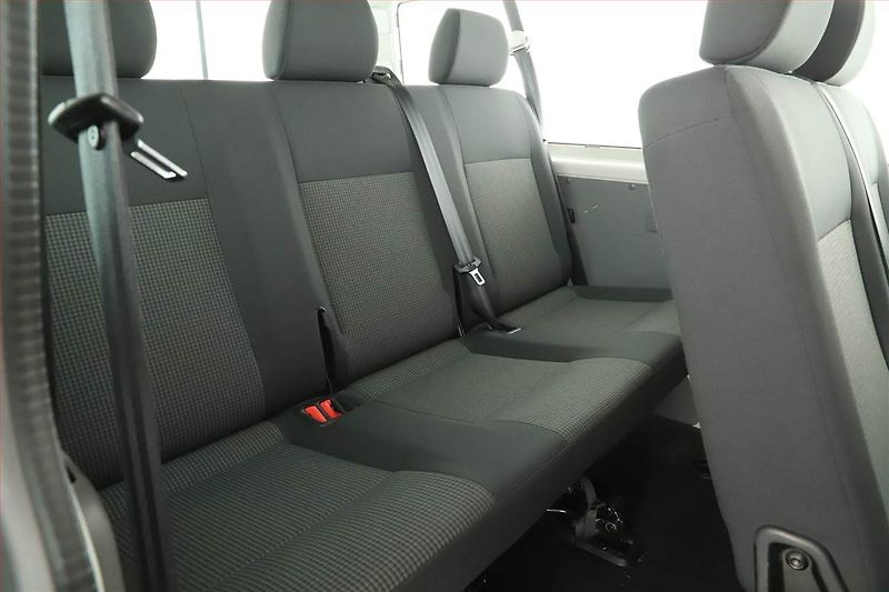 Volkswagen Transporter (2020) 2.0 TDI, Bus, 9Míst, ČR, 1Maj - fotka 11 z 14
