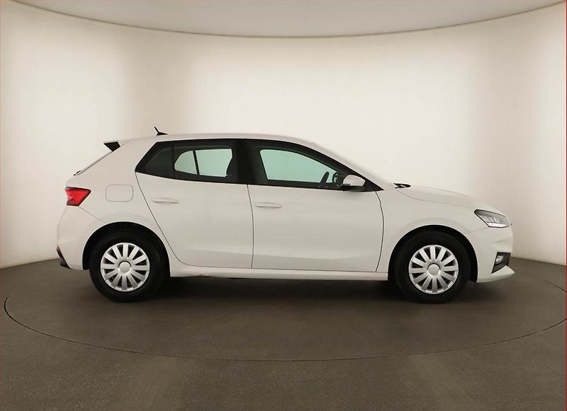 Škoda Fabia (2023) Ambition 1.0 TSI, ČR,1.maj - fotka 6 z 12