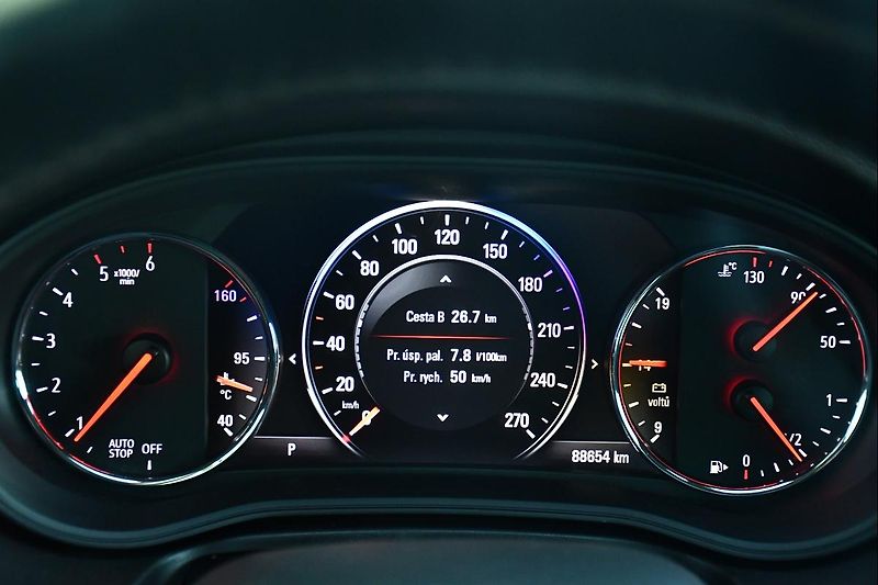 Opel Insignia 2.0CDTi COUNTRY TOURER 4X4 ČR - fotka 29 z 45