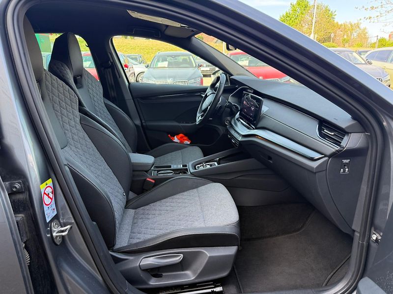 Škoda Octavia Sportline 2.0 TDI 110kw DSG Co - fotka 9 z 26