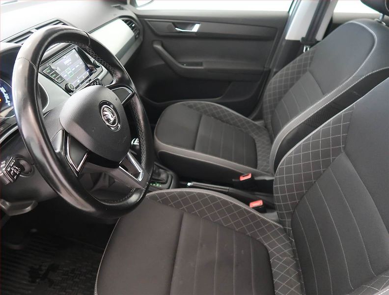 Škoda Fabia (2019) Ambition 1.0 TSI, Automat - fotka 9 z 15