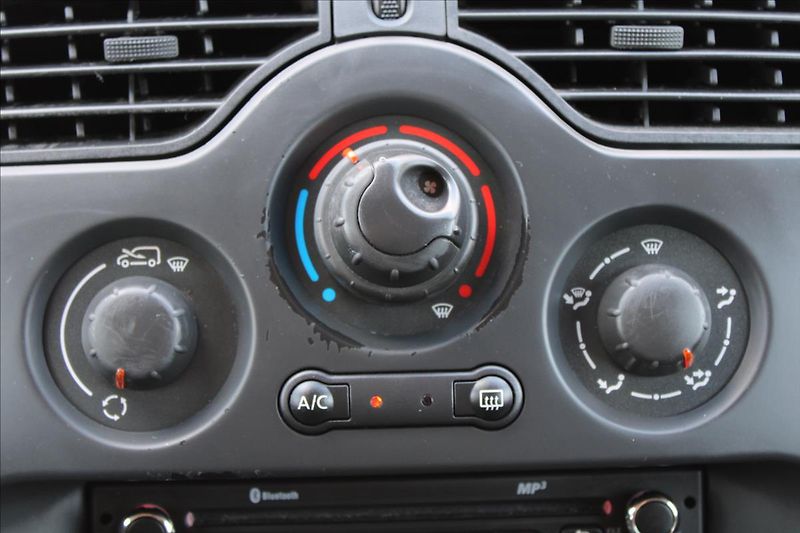 Renault Kangoo 1,5 dCi  ČR,1.MAJITEL,DPH - fotka 10 z 21