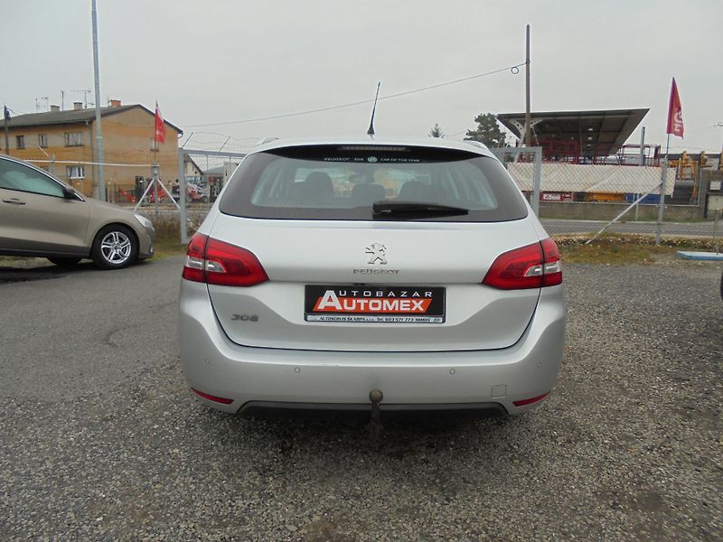 Peugeot 308 (2015) 1.6 HDI- NAVIGACE-ČR-SERVISKA - fotka 6 z 10