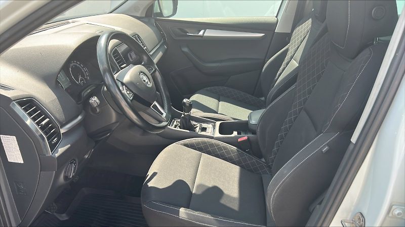 Škoda Karoq (2018) AMBITION TDI 1.6/85KW 6MP - fotka 14 z 24