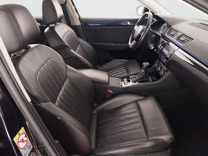 Škoda Superb (2016) Laurin&Klement 2.0 TDI 4x4 - fotka 9 z 24