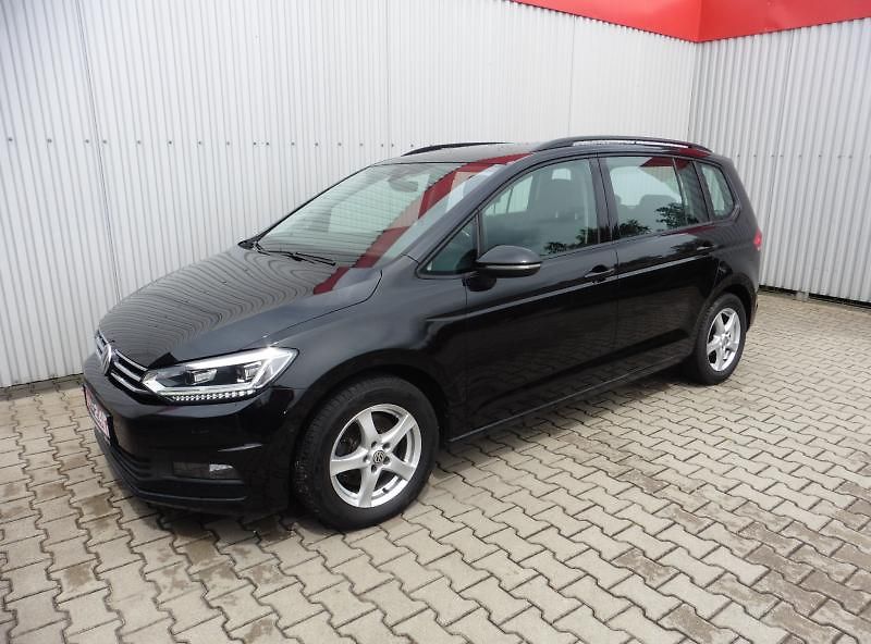 Volkswagen Touran 1.6 TDI Comfortline DSG, ACC, - fotka 1 z 17