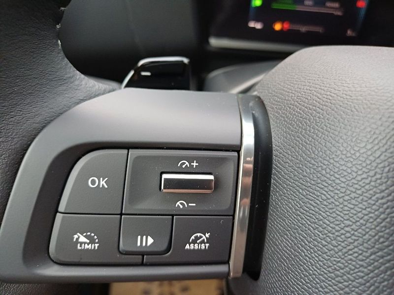 Citroën C4 YOU Hybrid 110k Automatic - fotka 30 z 35