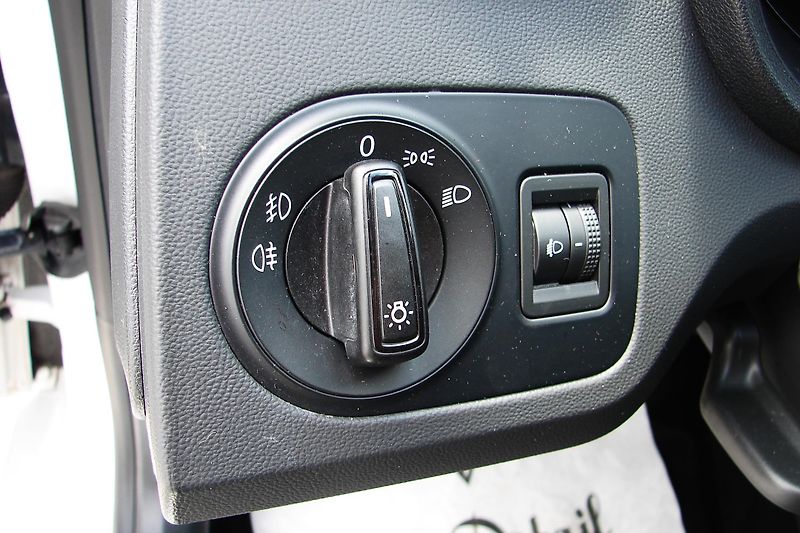 Seat Ibiza IV 1.4 TDi 75PS EcoMotive - fotka 18 z 32
