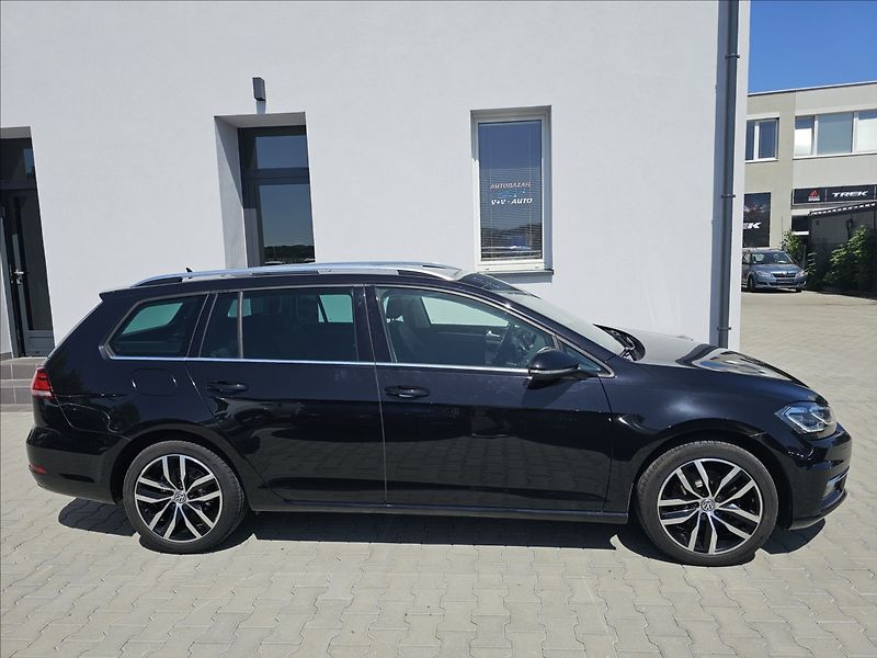 Volkswagen Golf 1,4TSi 110KW DSG Highline - fotka 5 z 50