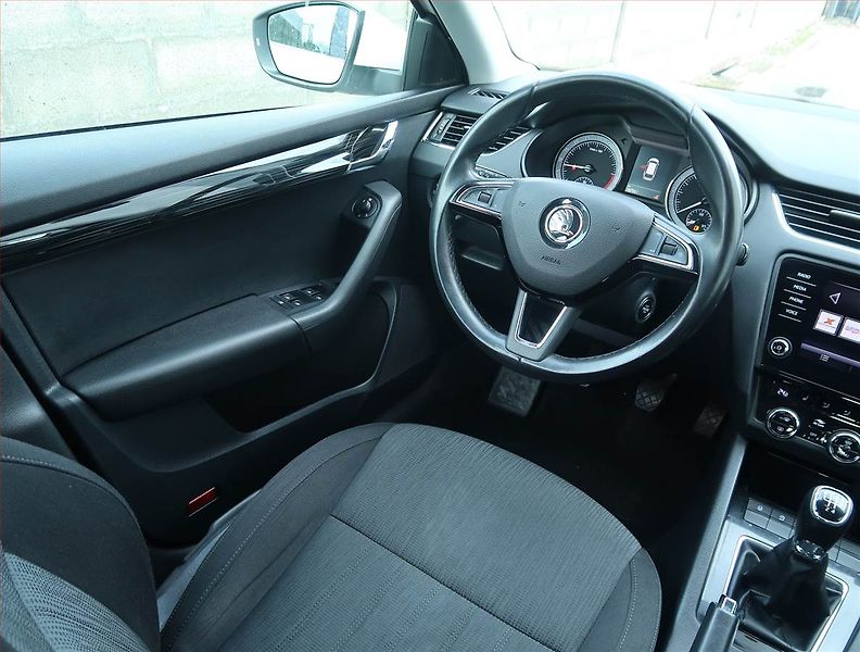 Škoda Octavia (2020) Style 1.6 TDI, Tempomat - fotka 7 z 16
