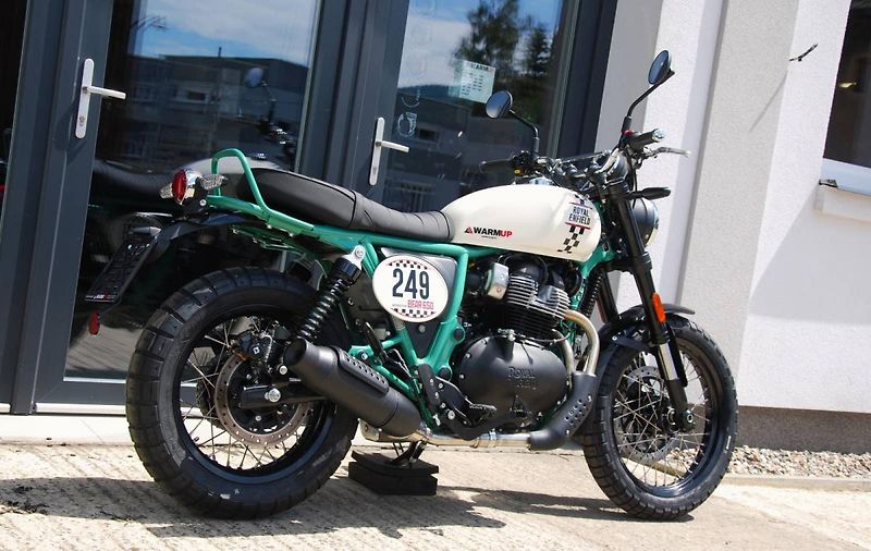 Royal Enfield (2026) Bear 650 TWO FOUR NINE - fotka 3 z 25
