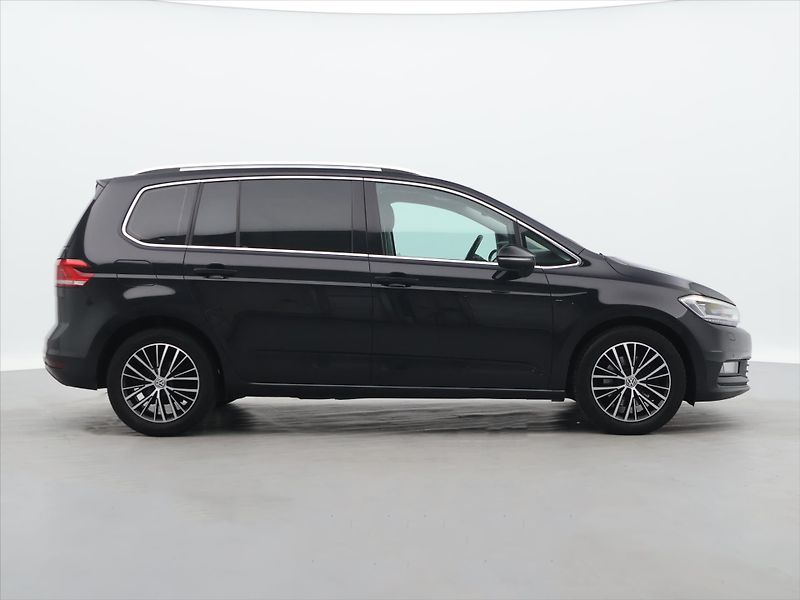 Volkswagen Touran 2,0 TDI 110kW Highline DSG DPH - fotka 7 z 33