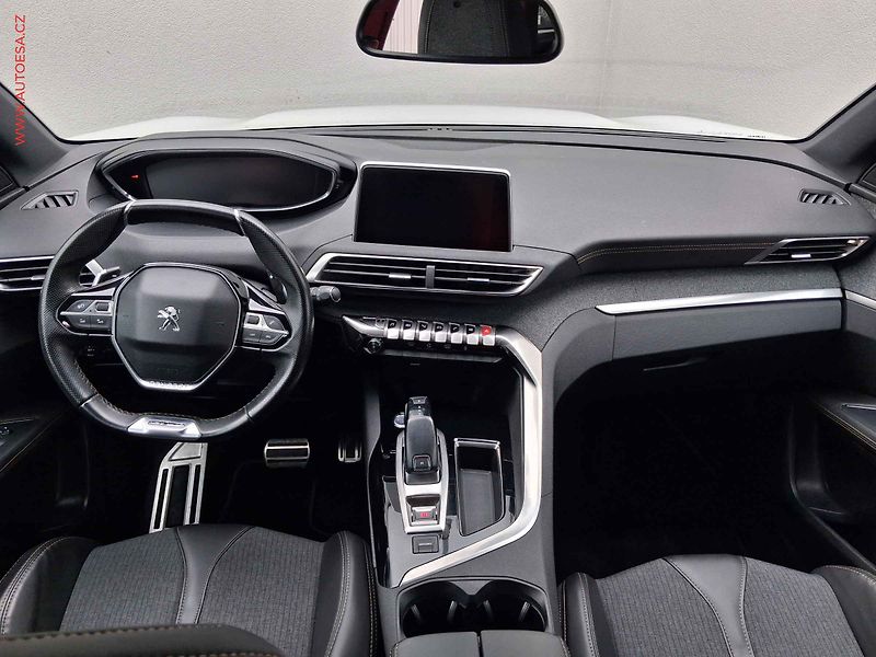 Peugeot 3008 (2017) 1.2PT, GT Line, AT, LED - fotka 8 z 20