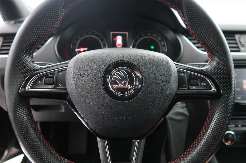 Škoda Octavia (2016) RS 2.0 TDI, Automat, Tempomat - fotka 16 z 22
