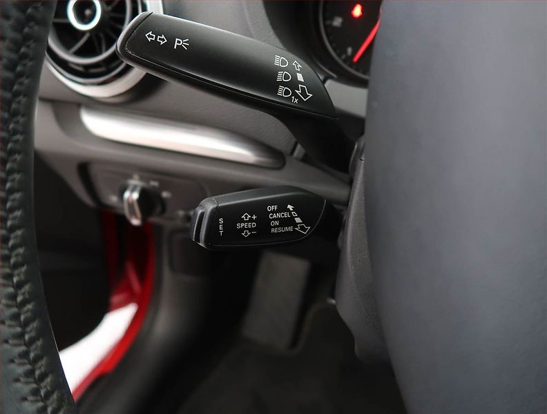 Audi A3 (2014) 1.2 TFSI, Kůže, Bi-Xenony - fotka 17 z 18