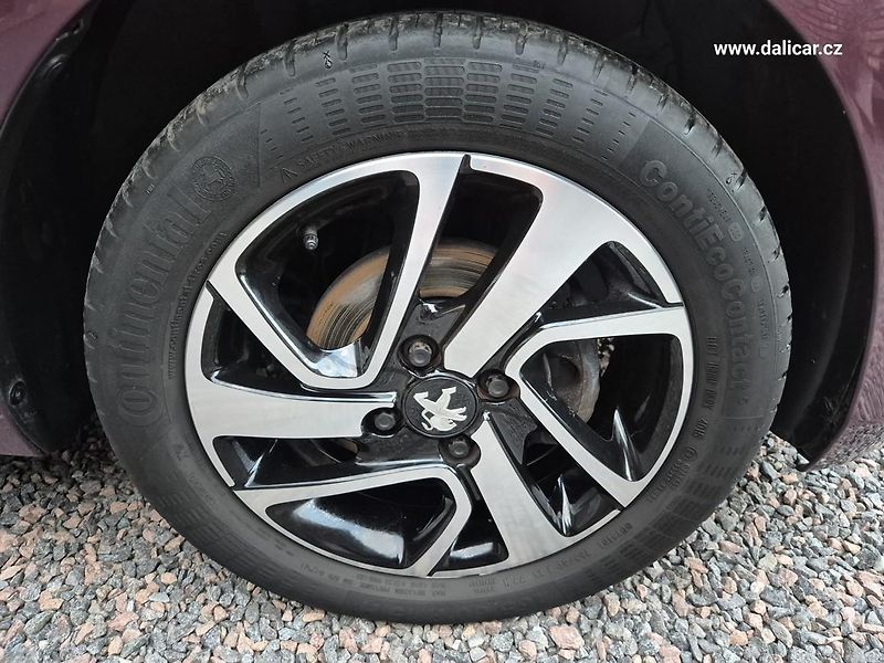 Peugeot 108 (2015) 1.0VTi 51KW Active Klimatronik - fotka 51 z 54
