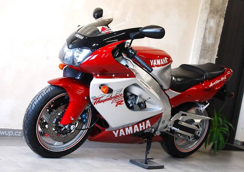Yamaha YZF 1000 R Thunderace (1998) - fotka 13 z 20
