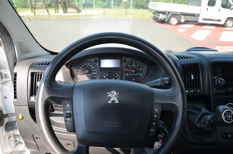 Peugeot Boxer (2022) Valník 3500 L2 - fotka 9 z 12