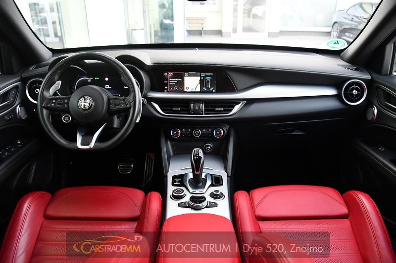 Alfa Romeo Stelvio 2.2 Diesel 16V 154kW Veloce AT - fotka 20 z 53