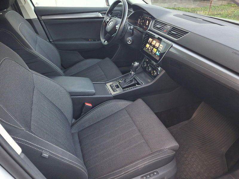 Škoda Superb (2023) Style DSG 1,5TSi 110kW - fotka 13 z 35
