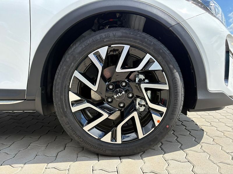 Kia Ceed (2025) 1,6 T-GDi GPF 7DCT STEEL EDITI - fotka 9 z 12