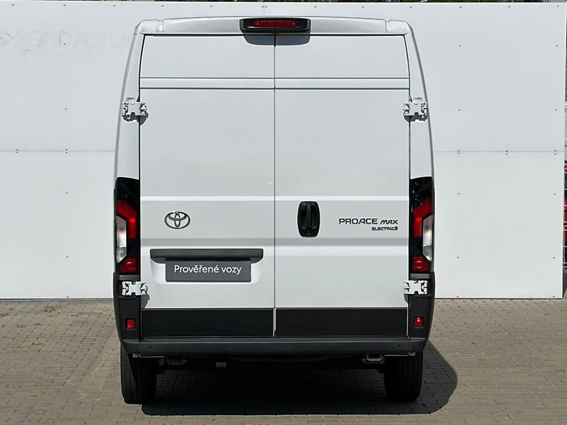Toyota ProAce EV L3H2 Active - fotka 8 z 27