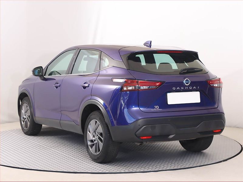 Nissan Qashqai (2022) Acenta 1.3 DIG-T - fotka 4 z 20