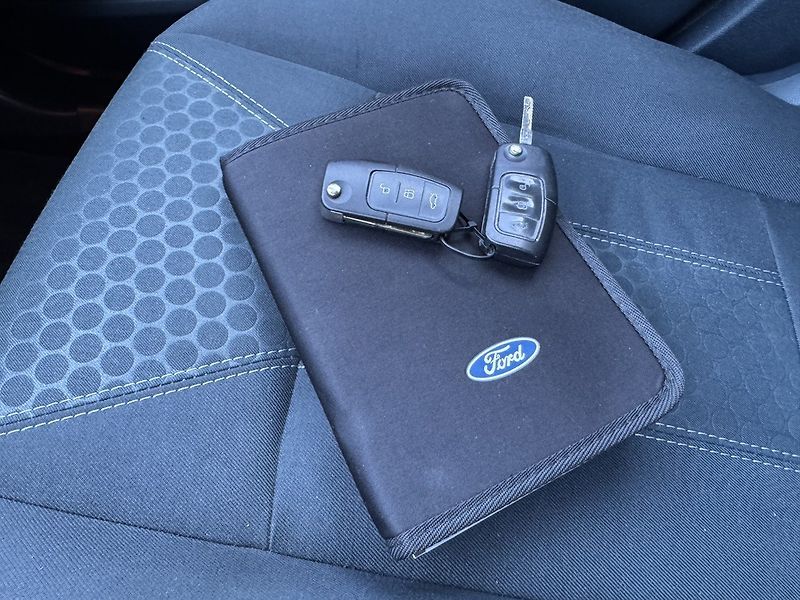 Ford Fiesta (2011) 1.6i Titanium Digi Klima WP - fotka 28 z 50