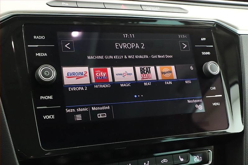 Volkswagen Passat (2018) R-Line 2.0 TDI, Automat, Kůže - fotka 9 z 22