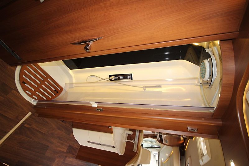 Carthago (2017) chic s plus I 55 XL - fotka 27 z 28