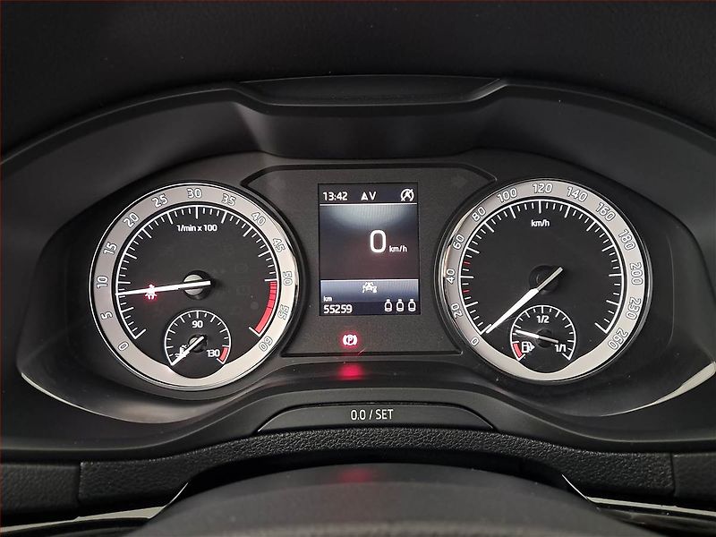 Škoda Karoq (2020) Style Plus 2.0 TDI - fotka 11 z 17