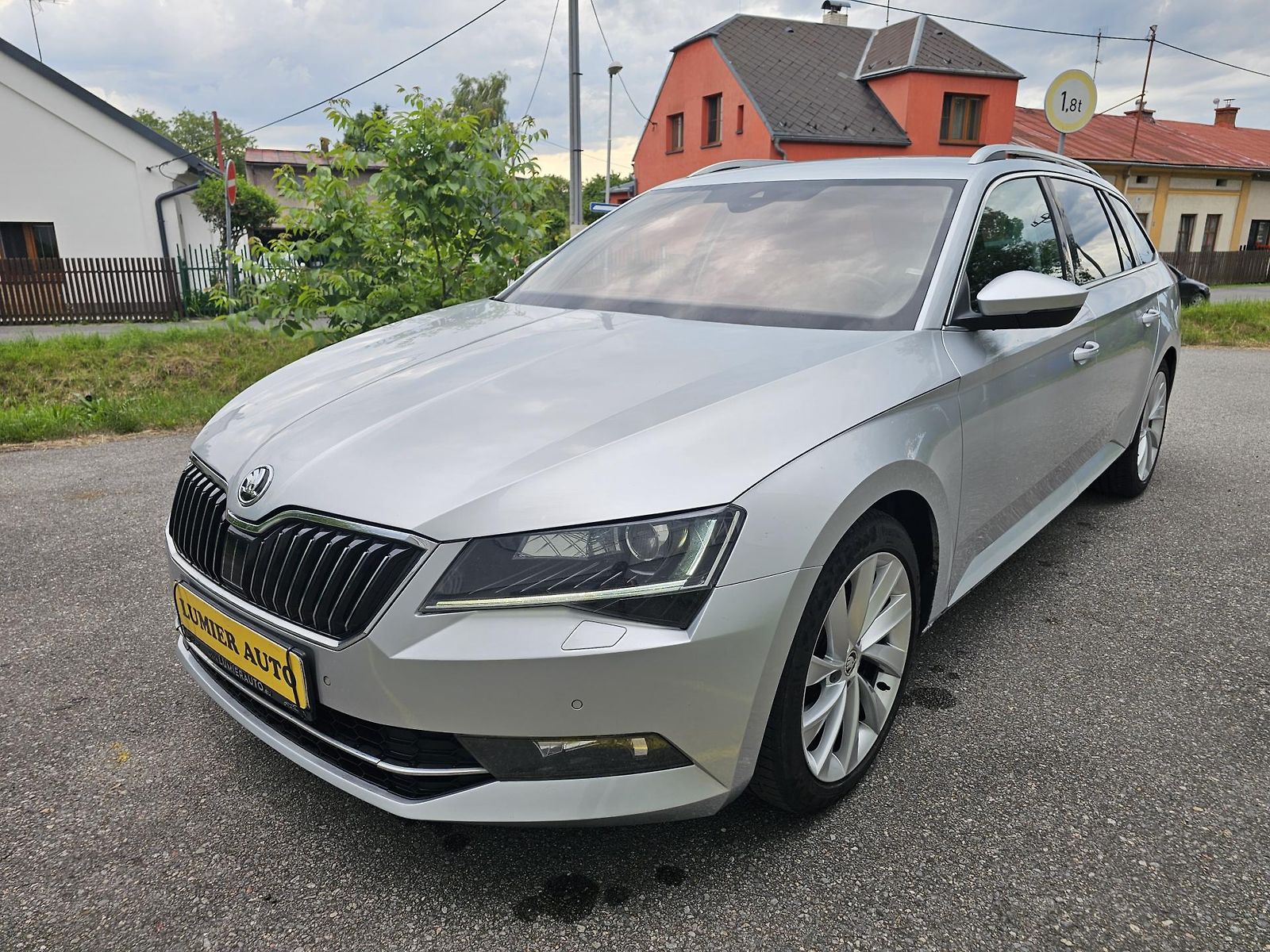 Škoda Superb 3 2.0TDI STYLE