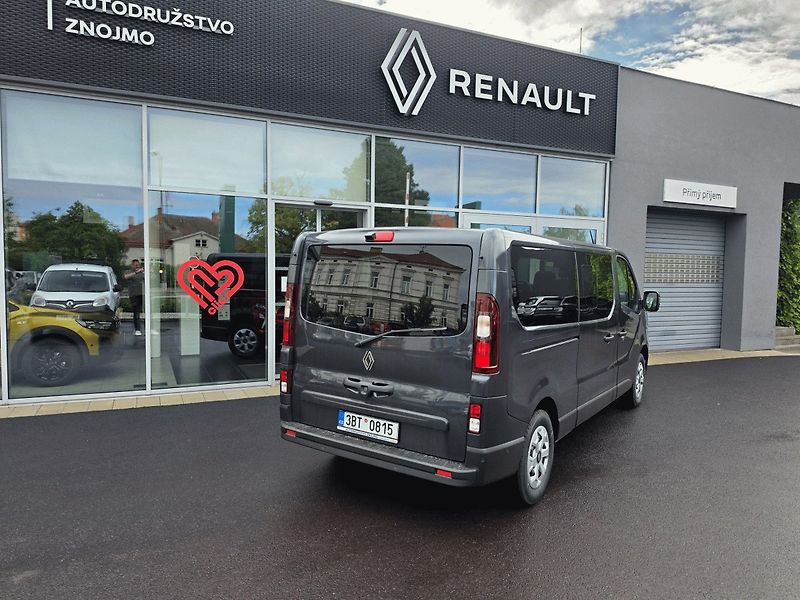 Renault Trafic (2026) L2 Equilibre Blue dCi 150  Com - fotka 7 z 13