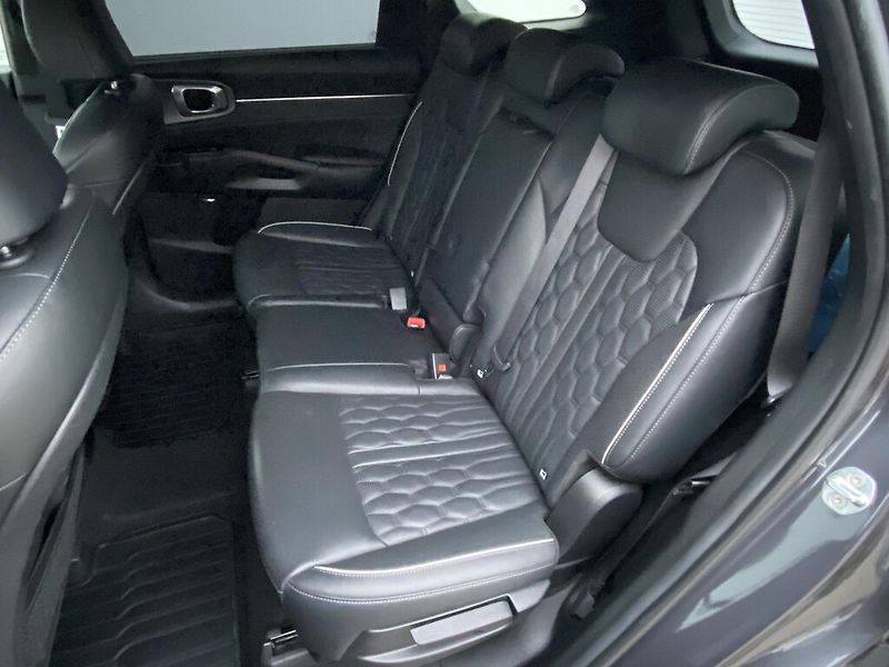 Kia Sorento 2.2 CRDI 142 kW - fotka 25 z 30