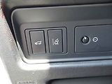 Land Rover Discovery Sport (2016) 2.0 TD4 4x4, AT, kůže, bixen - náhled 16
