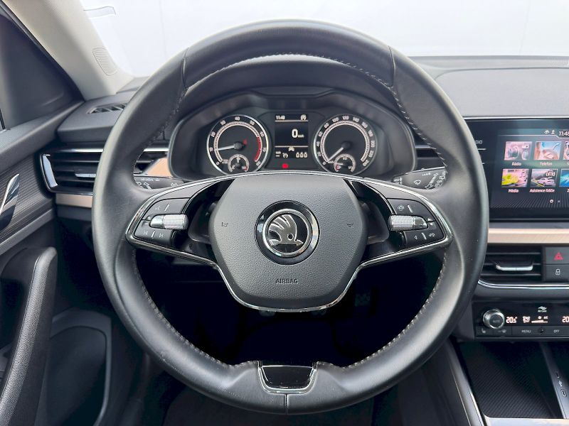 Škoda Scala (2022) 1.5 TSI 110kW Style Full-LED - fotka 7 z 35