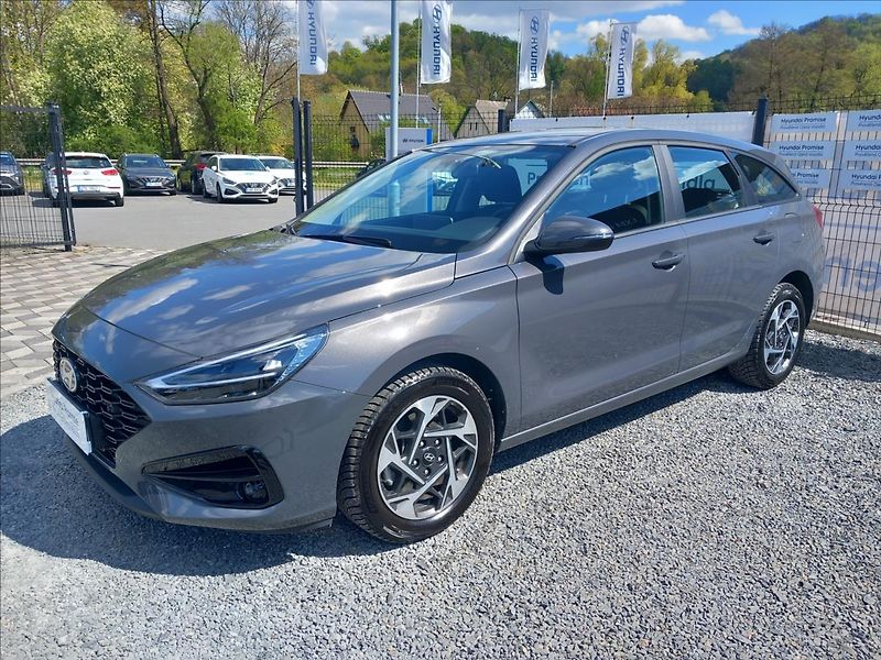 Hyundai i30 1,5 l COMFORT 16 - fotka 3 z 20
