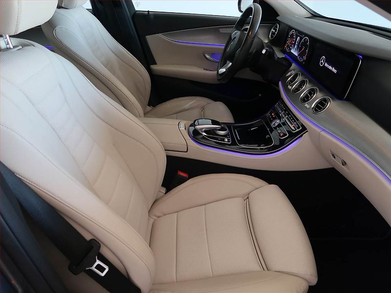 Mercedes-Benz Třídy E (2016) E 220 d - fotka 9 z 15